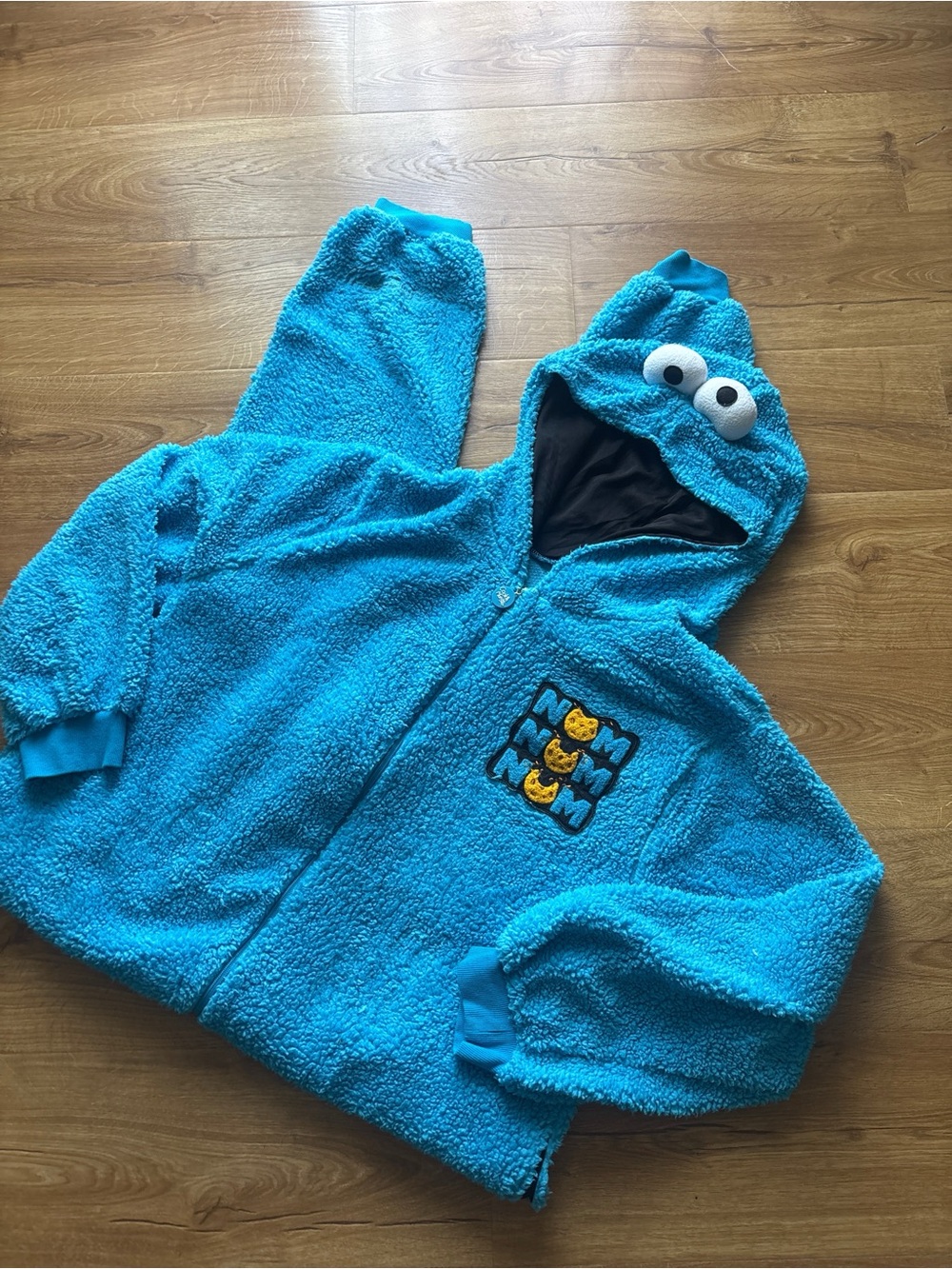 Sesame Street Cookie Monster Blue Plush Zip Keychain Accessory